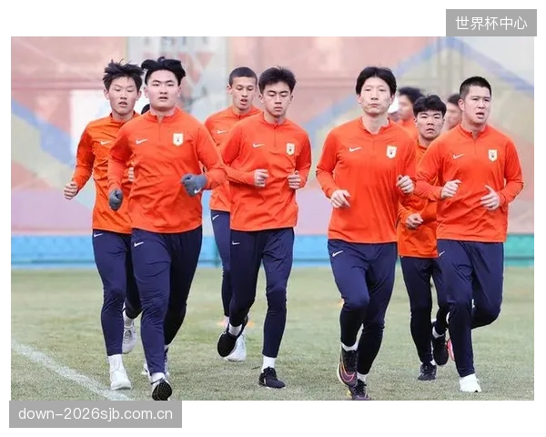 巴拿马队需提前适应瓜达拉哈拉的高原湿滑场地，这对球员的技术控制和传接球稳定性提出更高要求。